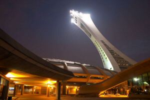 http://www.stephentaylor.ca/archives/olympic-stadium-montreal.jpg