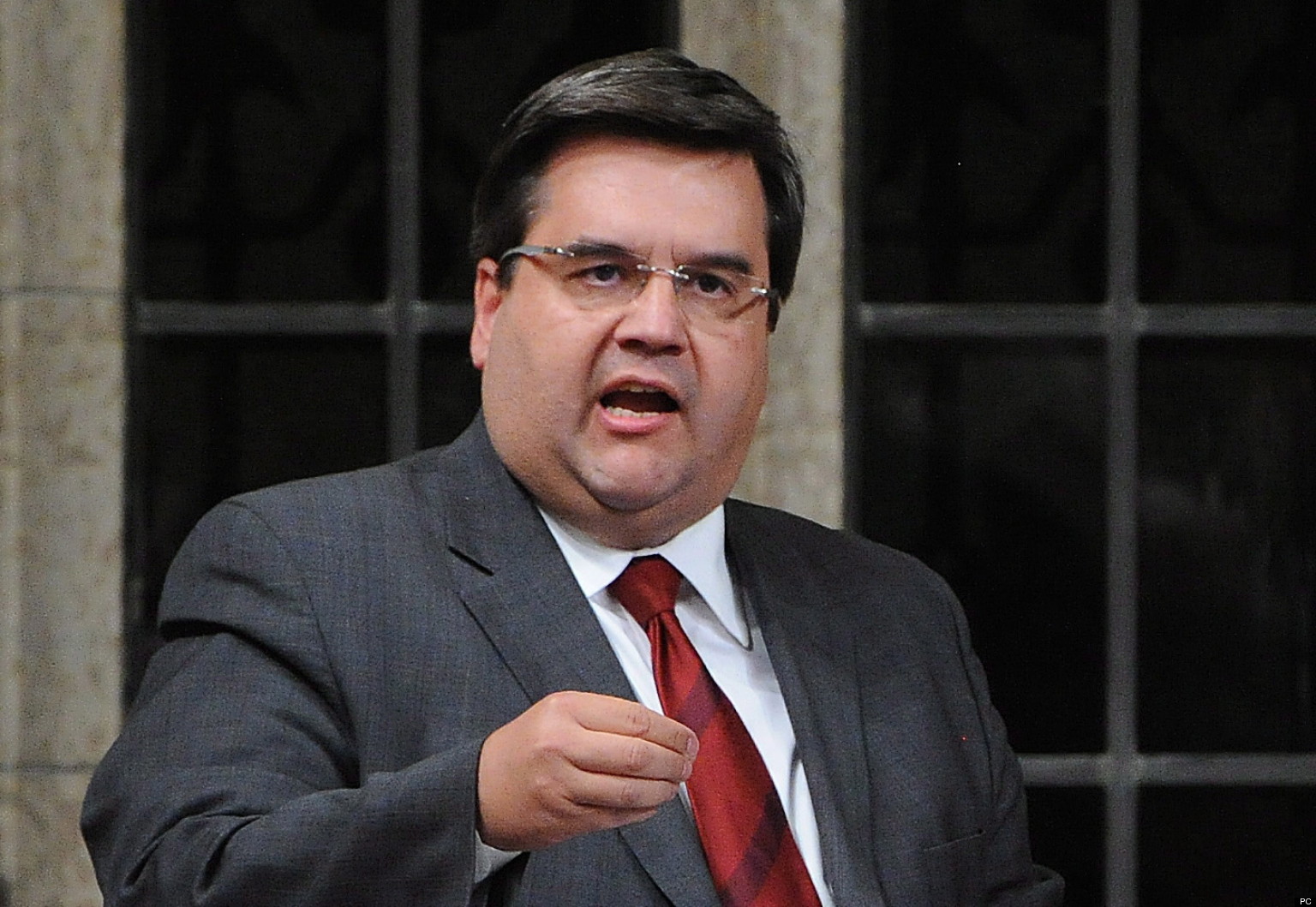 Denis Coderre announces bid for mayor of Montreal