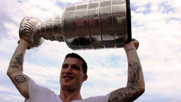 Andrew Ference heads to the Edmonton Oilers